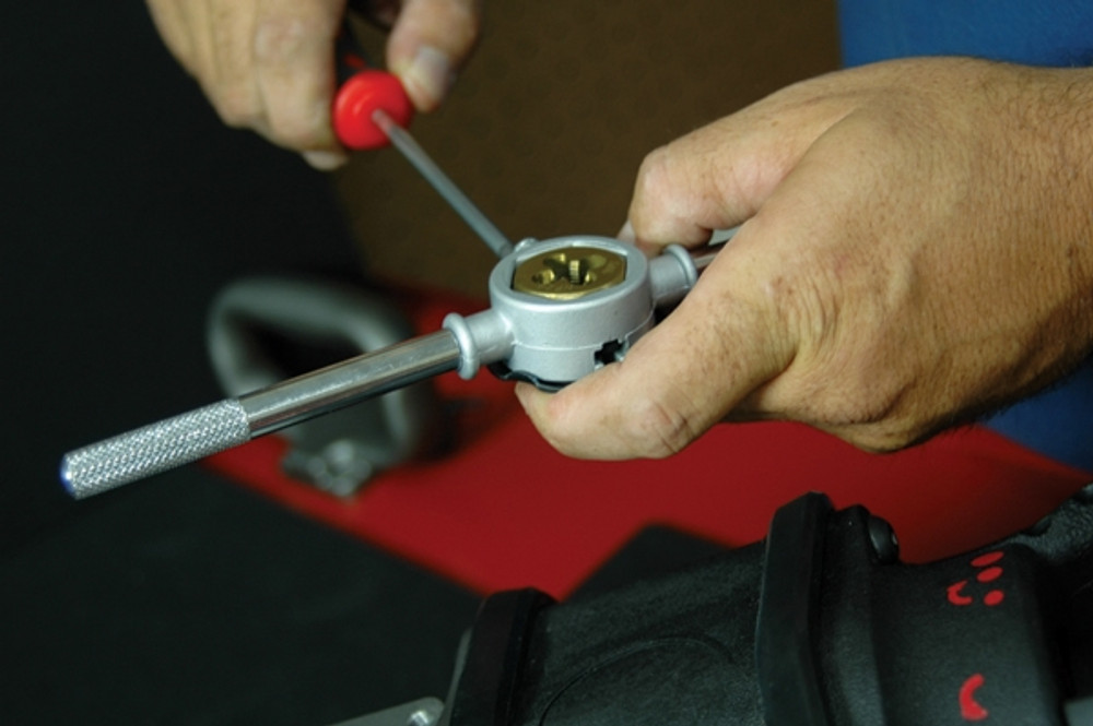 ATD Tools 277 - 117 Pc. Tap & Die Set with Drill Bits ATD Tools 277 - 117 Pc. Tap & Die Set with Drill Bits