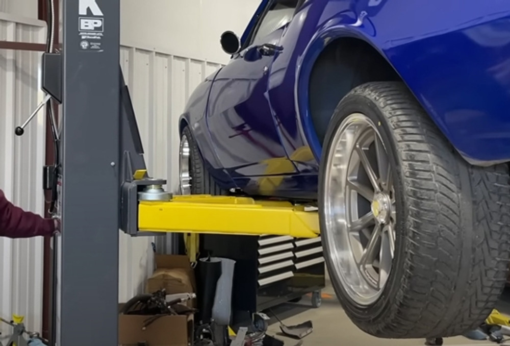 BendPak 10AP-168 Adaptable Clearfloor Adj-Width Ex-Tall ALI 2 Post Lift 10,000 lb. - New