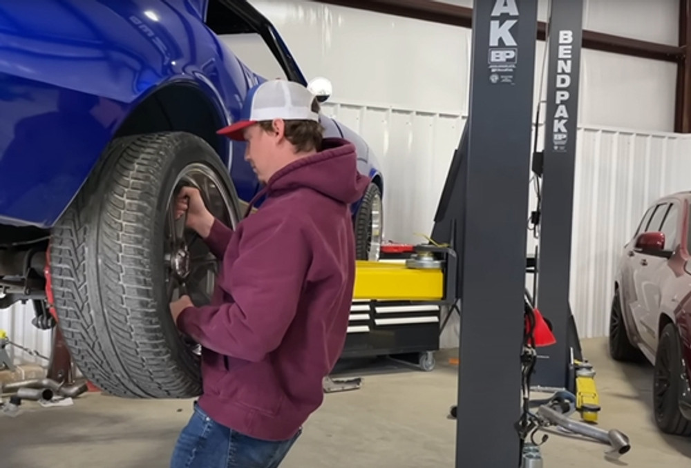 BendPak 10APX-181 Adaptable Clearfloor High-Rise EX-Tall ALI 2 Post Lift 10,000 lb. - New