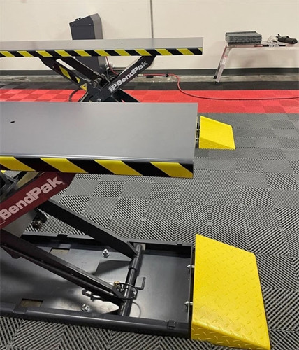 BendPak MDS-6EXT Open-Center Mid-Rise Scissors Lift / Extended