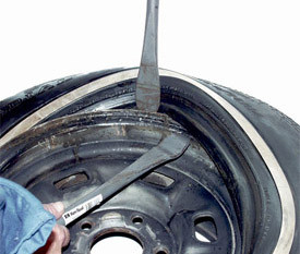18" Straight Tire Spoon