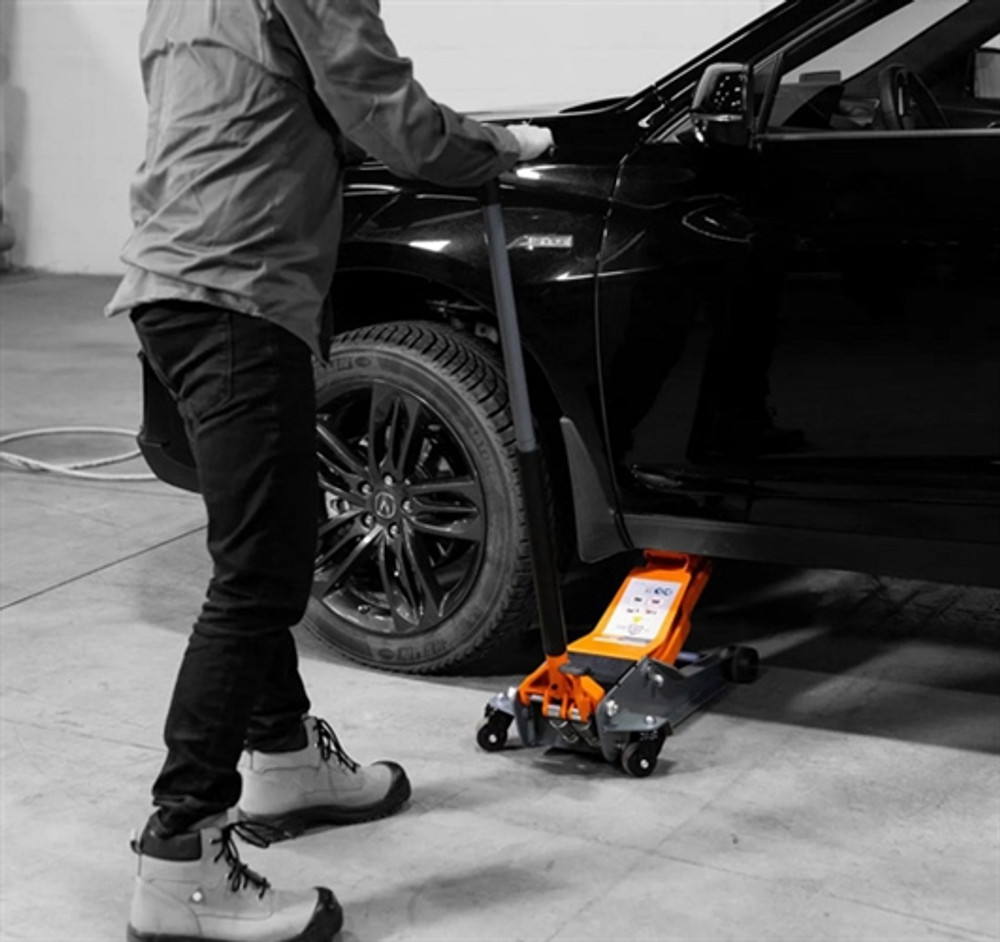 Martins Industries MFJ-P2T 2-Ton Professional Floor Jack