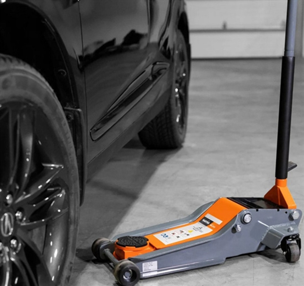 Martins Industries MFJ-P3T 3-Ton Professional Floor Jack