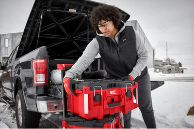 Milwaukee® 334B-21 Women's M12™ Heated AXIS™ Vest Kit - Black