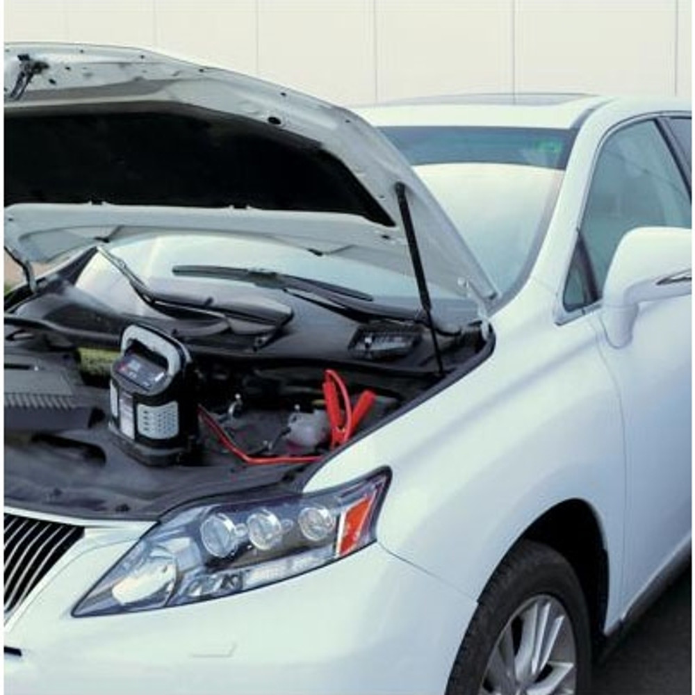 Schumacher Elec DSR132 900 Cranking Amp Ultra Cap Lithium Hybrid Jump Starter