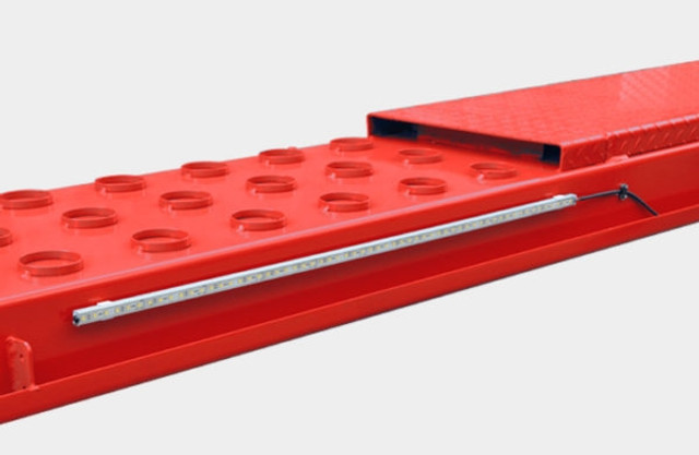 AMGO® Hydraulics 40103 LED Light Kit for 4 Post Lifts AMGO® Hydraulics 40103 LED Light Kit for 4 Post Lifts