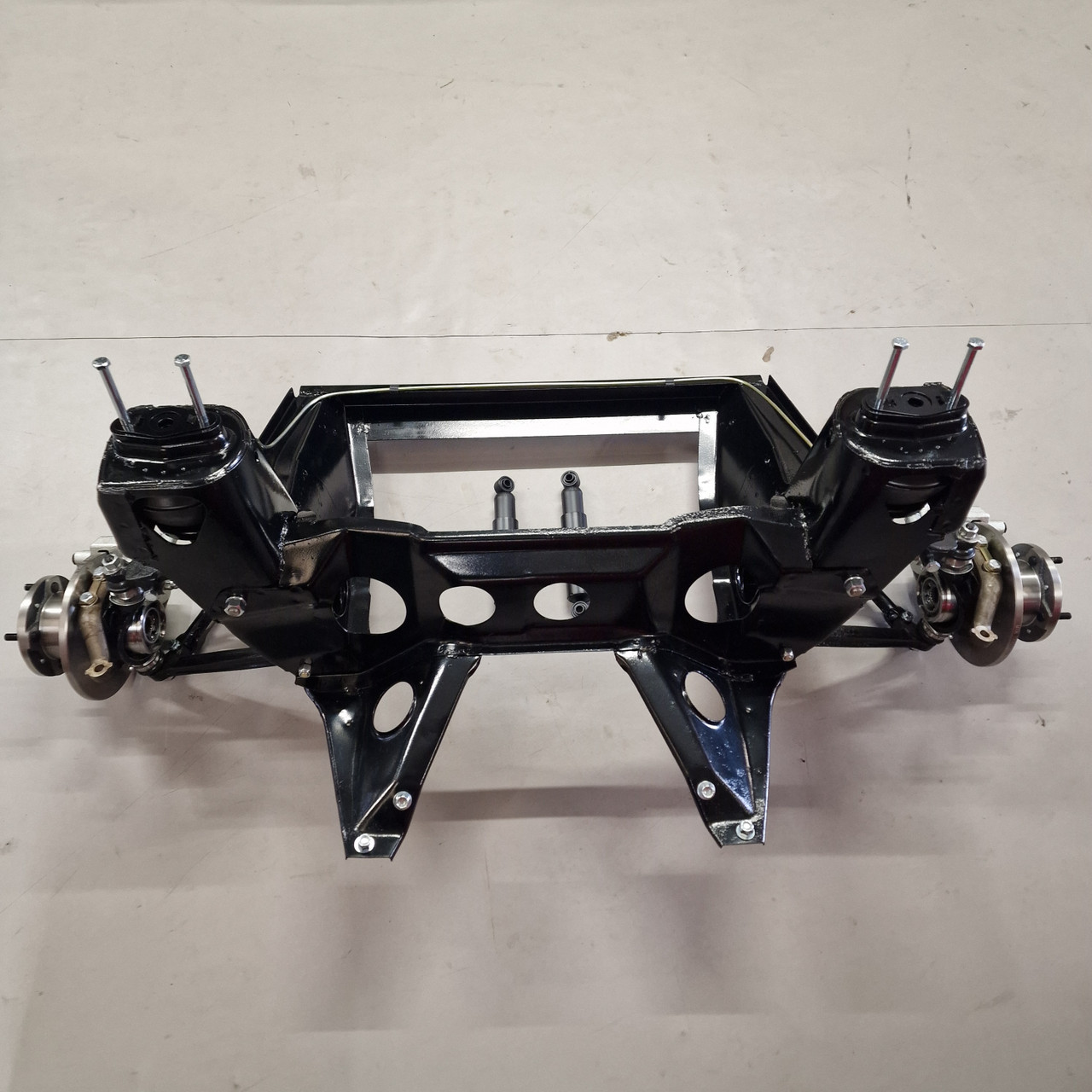 Front Subframe Assembly, Genuine Rover, Reconditioned - 7.5 or 8.4 disc assemblies