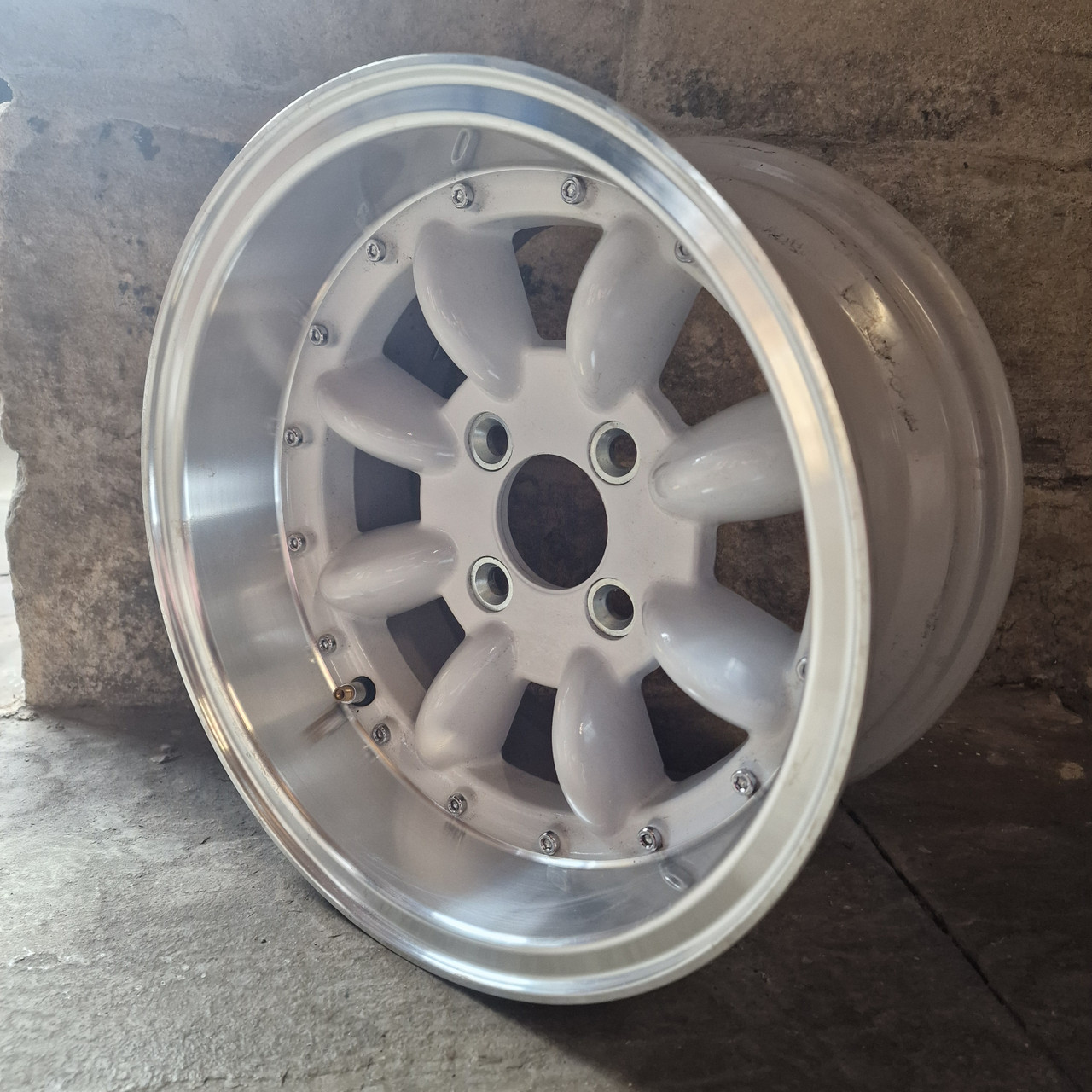 7X13 White Extreme Alloy Wheel 1 off - R13:4