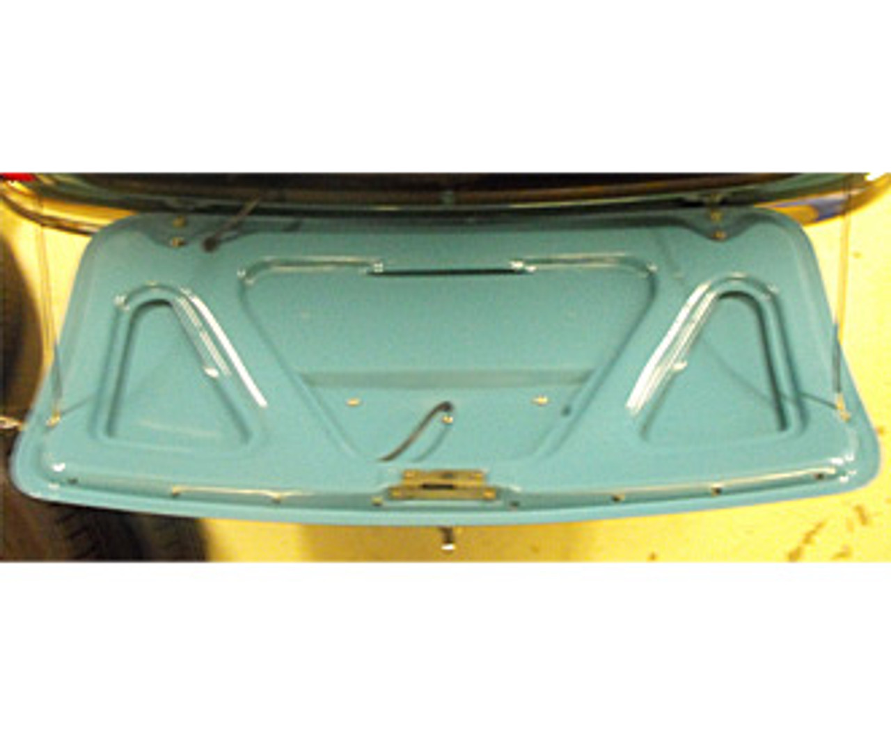 Open frame boot lid