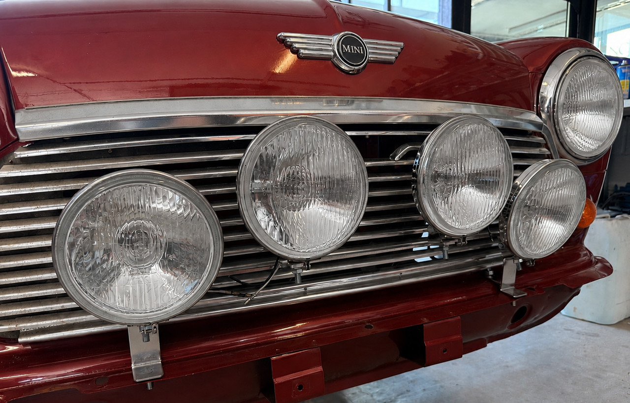 4 lamp spot kit with bar and 2x brackets for Classic Mini