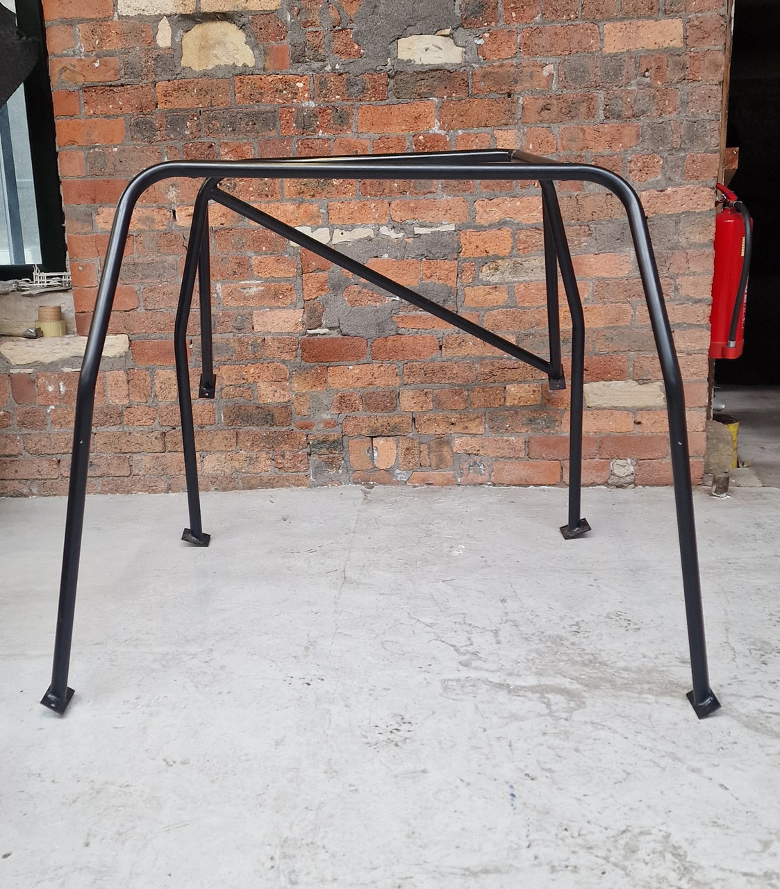 6 point front and rear Safety cage with diagonal rear bar 