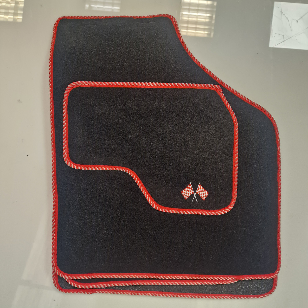 4 Piece Over Mats Set Red/White Edging With Logo For Classic Mini (M5)