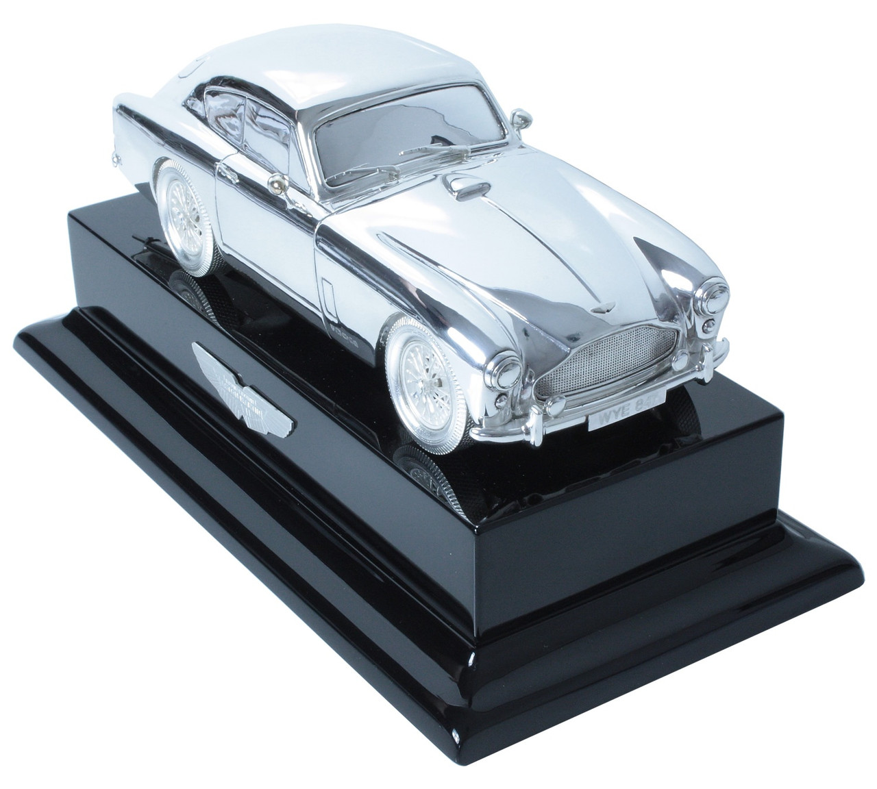 Silver Aston Martin 1:18 scale DB2 Mark III coupe