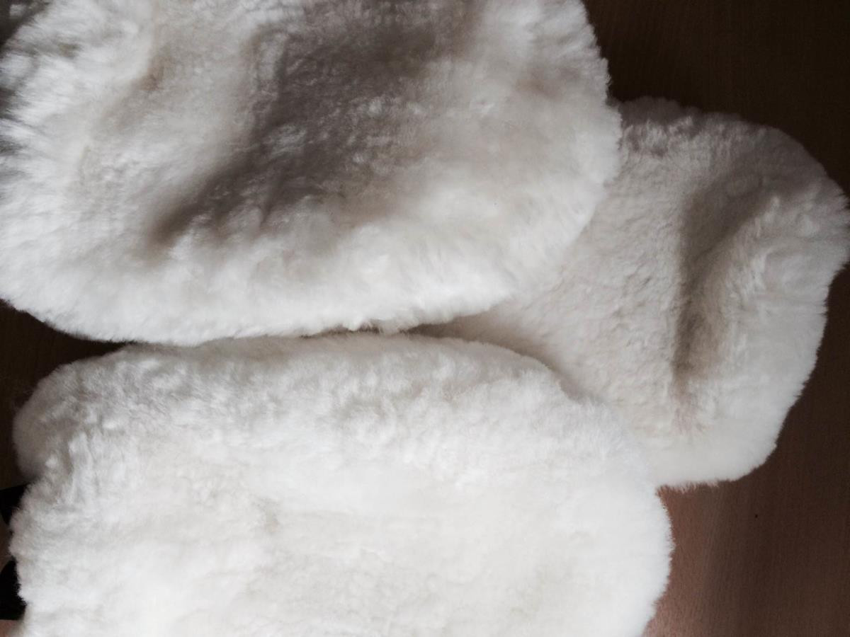 Limited Edition White Sheepskin Soft Wash Mitt