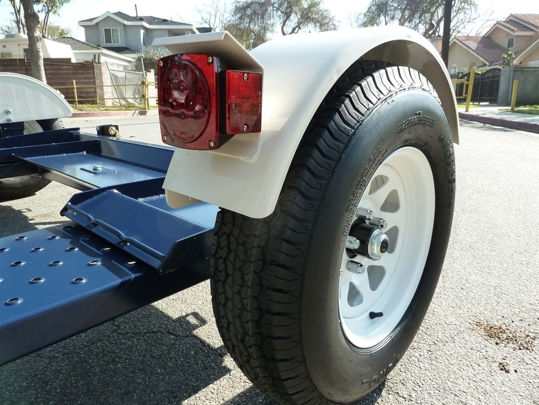 Premier Car Tow Dolly 4,900 lb. With Hydraulic Brakes