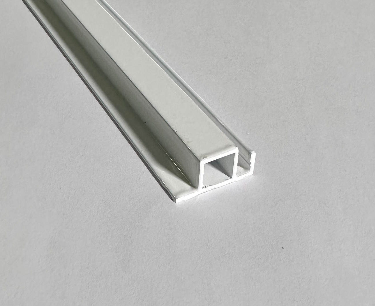 This profile is used for a K1 window screen that is reveal fitted with hinges or is fixed into the frame. Sold as a single length and cut to exact size.