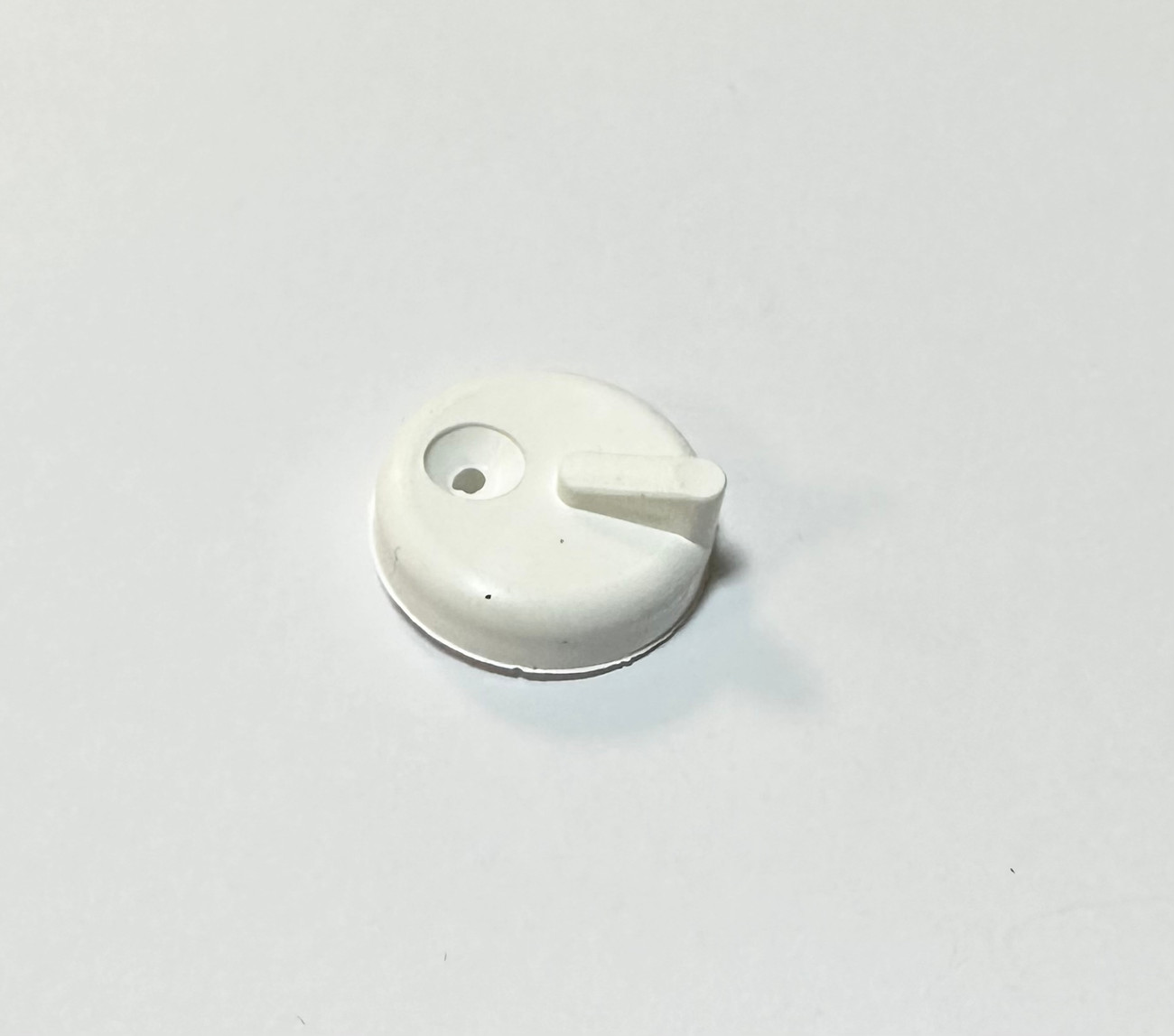 Turn Button. This is used to keep a K1 window screen in place. Available in White and Black.