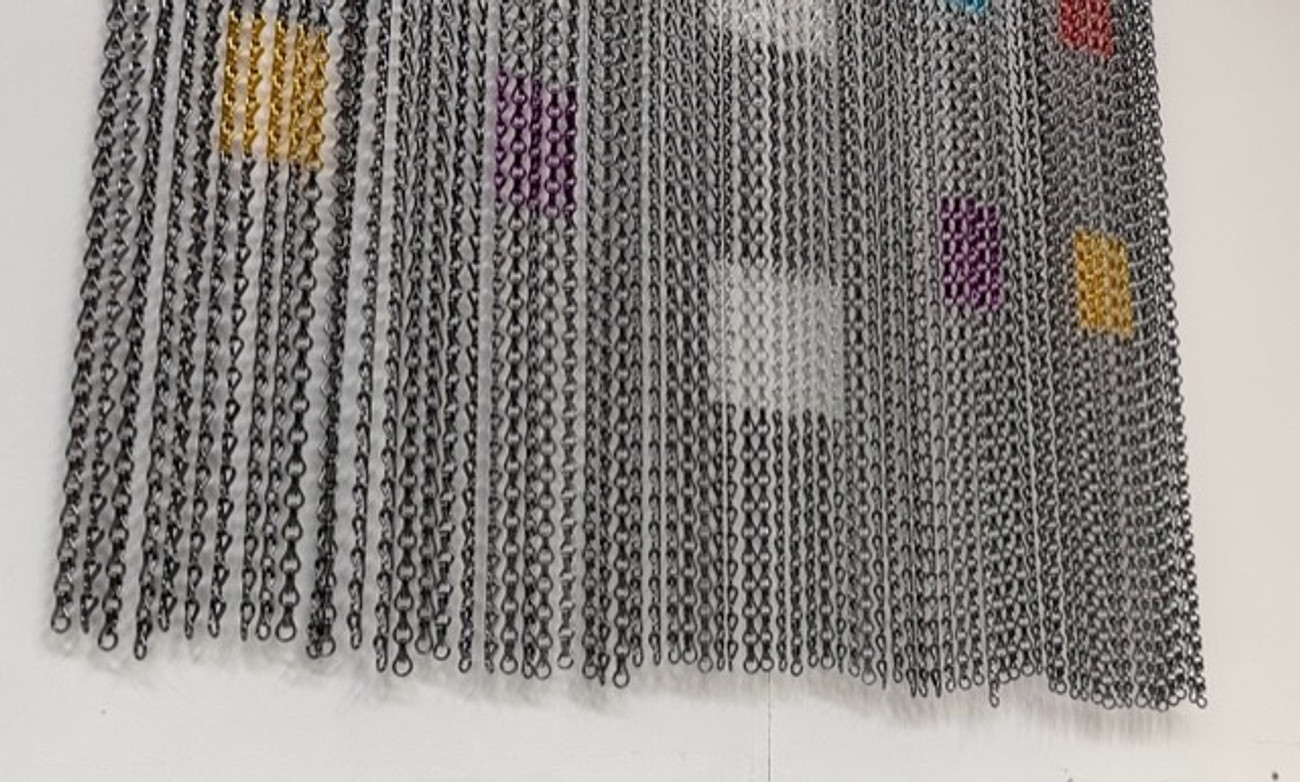 Some strands are longer but the minimum length is 210cm - This will not affect the chain screen. Pewter chain screen with a mix of standard and premium coloured squares - Purple, Golden Yellow, Turquoise, Metallic Red, Light Green, Metallic Blue, Bronze, Forest Green and Silver.