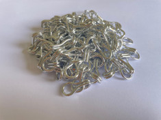 Silver Aluminium Chain. Silver is our most popular colour here at Sway Screens and can be used in domestic or commercial settings to create a chain screen for pest control or designs. This purchase by the metre chain is used for repairing or replacing strands on an older screen or to create patterns or stripes. We can supplie replacement chain by the metre or if you need chain for a larger project we can supply in 600m boxes.