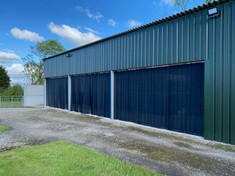 Created to withstand tough conditions, our durable curtain effectively keeps pests out while allowing for easy access and ventilation. Whether it's keeping flies away from livestock, protecting crops from pests or maintaining hygiene in food establishments, our mesh strip curtain offers reliable protection in various settings. Upgrade your pest control measures with our high-quality solution today