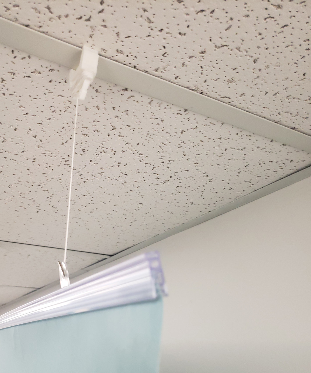 Easy Ceiling Banner Hanger