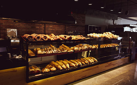 5 Bakery Sign Ideas That Make Your Pastries Pop