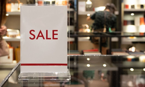 5 Reasons In-Store Signage Still Works for Small Businesses 5 Reasons In-Store Signage Still Works for Small Businesses