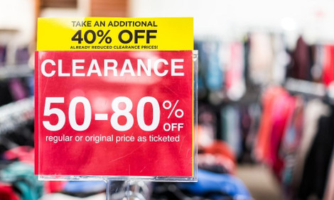 Clearance Sale Signs: How to Display On-Sale Merchandise