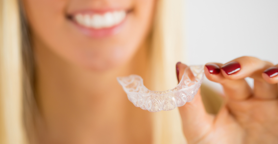 Wetenschap en technologie bij tanden bleken – wat is handig om te weten?