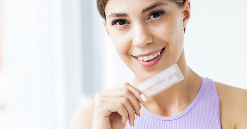 Tandenbleekstrips – hoe worden ze gebruikt en waar kun je op letten?
