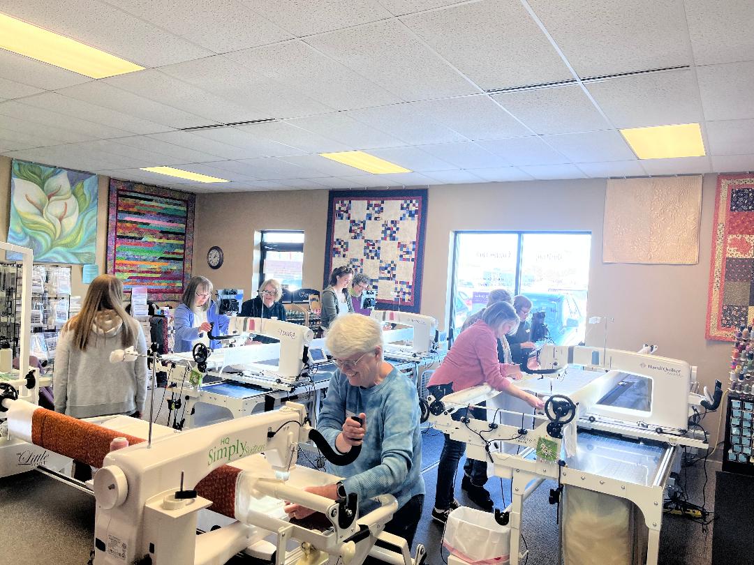 Freemotion, pantograph, computerized choose your longarm quilting