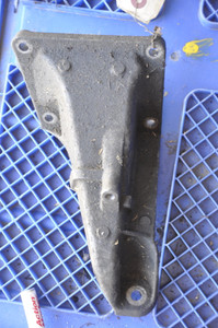 0) BMW OEM 22111094697 USED 330Xi '01 E46 & z4 ENGINE MOUNT LEFT 3 Series Euro All Parts 0) BMW OEM 22111094697 USED 330Xi '01 E46 & z4 ENGINE MOUNT LEFT 3 Series Euro All Parts