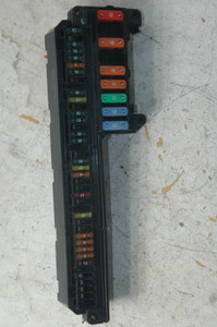 1) BMW OEM 61146932452 USED FUSE BOX RIGHT FRONT 530I '04 E60 5 Series Euro All Parts 1) BMW OEM 61146932452 USED FUSE BOX RIGHT FRONT 530I '04 E60 5 Series Euro All Parts