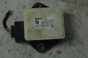 1) DH -11 BMW 34526774602 OEM Used SPEED SENSOR REAR SEAT TESTED w-PLUG BOSCH 0265005681 From: June 2004 BMW e60 530i Sedan silver m54 Automatic Fits: e60 & other listed vehicles 3452 6774602-02 Euro All Parts 1) DH -11 BMW 34526774602 OEM Used SPEED SENSOR REAR SEAT TESTED w-PLUG BOSCH 0265005681 From: June 2004 BMW e60 530i Sedan silver m54 Automatic Fits: e60 & other listed vehicles 3452 6774602-02 Euro All Parts