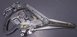 0) BMW OEM 51331977609 USED WINDOW REGULATOR ASSEMBLY FRONT RIGHT 325i 95 Series Euro All Parts 0) BMW OEM 51331977609 USED WINDOW REGULATOR ASSEMBLY FRONT RIGHT 325i 95 Series Euro All Parts