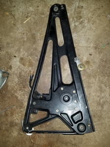 0) BMW OEM 51358125203 USED 358125203 WINDOW REGULATOR LEFT REAR 740IL 98 7 Series Euro All Parts 0) BMW OEM 51358125203 USED 358125203 WINDOW REGULATOR LEFT REAR 740IL 98 7 Series Euro All Parts