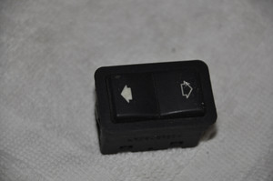 0) 33 DH BMW 8368974 61318368974 61-31-8-368-974 Window Switch E38 E39 Euro All Parts