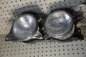1) BMW OEM 63121279185 63121379185 USED LEFT HEAD LIGHT ASSEMBLY 9005HB3 n 131741-02L1 63121379185 Fits: E34 535I 1992 & other listed vehicles Euro All Parts