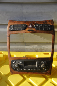 1) DH-13 Mercedes-Benz 2098300285 OEM Used SWITCH CONTROLS CENTER DASH BOSCH 944 E 0229635 2038216879 From: MERCEDES BENZ (C209) CLK320 2004 M112 722618 OBSIDIAN BLACK 2098300285 Euro All Parts 1) DH-13 Mercedes-Benz 2098300285 OEM Used SWITCH CONTROLS CENTER DASH BOSCH 944 E 0229635 2038216879 From: MERCEDES BENZ (C209) CLK320 2004 M112 722618 OBSIDIAN BLACK 2098300285 Euro All Parts