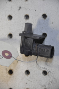 1) DD BMW OEM 61318352229 USED HOOD SWITCH 740IL 99 E38 E46 E38 E39 E53 Z3 Euro All Parts 1) DD BMW OEM 61318352229 USED HOOD SWITCH 740IL 99 E38 E46 E38 E39 E53 Z3 Euro All Parts