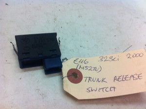 1) BMW OEM 61318365579 USED TRUNK RELEASE SWITCH 323CI 3 Series Euro All Parts 1) BMW OEM 61318365579 USED TRUNK RELEASE SWITCH 323CI 3 Series Euro All Parts