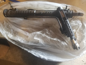 BMW OEM 32136751745 USED STEERING RACK / GEAR BOX 528I 525I 530I non-servotronic Euro All Parts