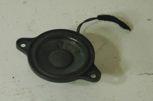 1) DH -15 MERCEDES-BENZ A2118203002 OEM Used SPEAKER TOP DASH TESTED w-PIGTAILS A 211 820 30 02 From: MERCEDES-BENZ Fits: & other listed vehicles 3H722 Euro All Parts