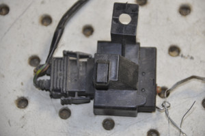 1) DH -36 BMW 65751391850 OEM Used HOOD CLOSURE SWITCH ENGINE COMPARTMENT SEALED IN PACKAGE From: 1997 E36 328i Fits: E36 E34 & other listed vehicles 65-75-1-391-850 Euro All Parts