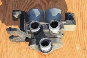 1) BMW OEM 64118391419 USED 318I 95 E36 WATER VALVE 4 cyl Euro All Parts 1) BMW OEM 64118391419 USED 318I 95 E36 WATER VALVE 4 cyl Euro All Parts