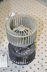 0) BMW OEM 64118390208 USED 328I 98 E36 BLOWER MOTOR Euro All Parts 0) BMW OEM 64118390208 USED 328I 98 E36 BLOWER MOTOR Euro All Parts