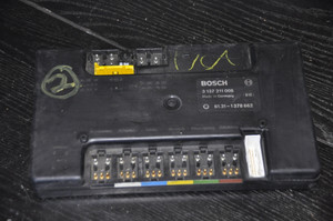 1) DH-2 BMW 61311378662 OEM Used MEMORY SEAT MODULE FRONT BOSCH 3137211006 61.31-1378662 From: E34 535i SEDAN 61-35-8-356-510 61311378662 Euro All Parts