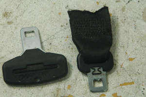 1) DH -20 BMW 102537453 OEM Used SEAT BELT LOCK TABS 1xFRONT-1xREAR REMOVED FROM ASSEMBLY TRW 102537453 From: June 2004 BMW e60 530i Sedan silver m54 Automatic Fits: e60 & other listed vehicles 006120 Euro All Parts 1) DH -20 BMW 102537453 OEM Used SEAT BELT LOCK TABS 1xFRONT-1xREAR REMOVED FROM ASSEMBLY TRW 102537453 From: June 2004 BMW e60 530i Sedan silver m54 Automatic Fits: e60 & other listed vehicles 006120 Euro All Parts