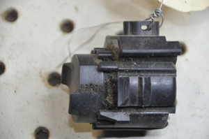 2) DD Mercedes Benz OEM 0045451714 004-545-17-14 Kick-Down Switch (USED) Fits: 420SEL 1986 W126 & Other Listed Vehicles Euro All Parts 2) DD Mercedes Benz OEM 0045451714 004-545-17-14 Kick-Down Switch (USED) Fits: 420SEL 1986 W126 & Other Listed Vehicles Euro All Parts