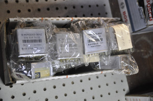 2) Mercedes Benz OEM 85456932 Daytime Running Light Relay (USED) Fits: 300E 1993 W126 & Other Listed Vehicles Euro All Parts